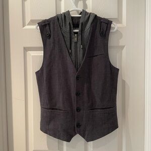 Men’s gray sweater vest